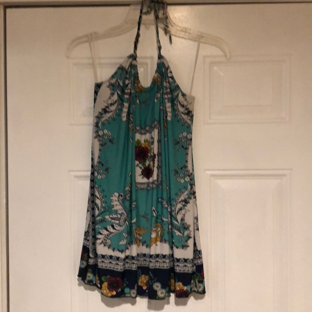 Charlotte Russe floral Halter Top sz.L